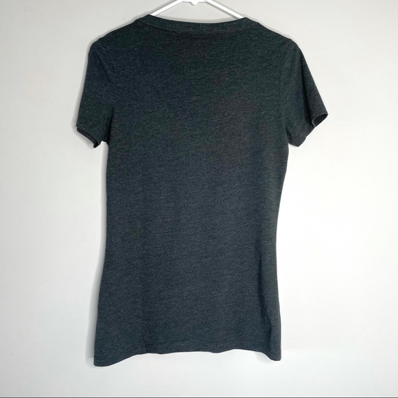 🐣 Girls Who Code Gray V Neck Tshirt Size medium - Picture 4 of 4
